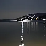 Little Suite On Lake Maggiore Апартаменты *