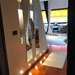 Apartment Little On Maggiore *