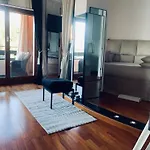 Little Suite On Lake Maggiore Апартаменты