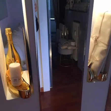 Suite Bijoux On Lake Maggiore 公寓 韦尔巴尼亚