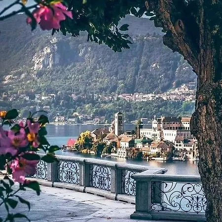 Suite Bijoux On Lake Maggiore 公寓 韦尔巴尼亚