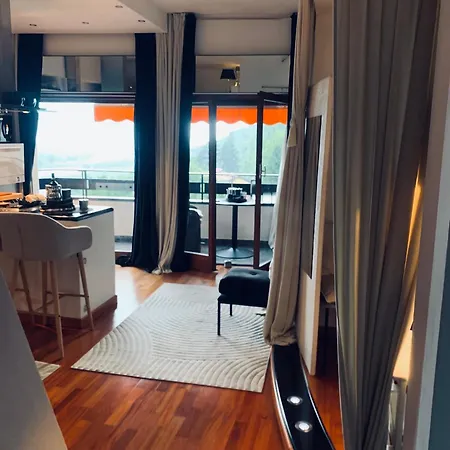 Suite Bijoux On Lake Maggiore 公寓 *