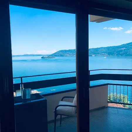Suite Bijoux On Lake Maggiore 公寓 *
